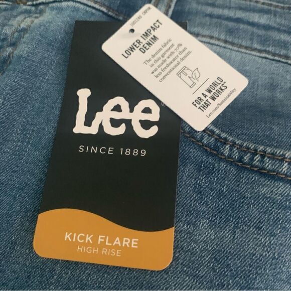 Lee Heritage Light Wash High-Rise Distressed Kick Flare Jeans Size 18M - Picture 10 of 12